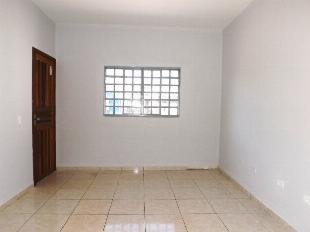 ALUGA-SE CASA JD UNIVERAL SARANDI PR