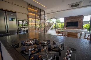 Sobrado em Condomínio à venda em Jardins de Monet Residence - Maringá - PR