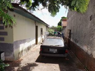 VENDE-SE CASA JD LIBERDADE PRÓX. AV. GUAIAPÓ E CSU.