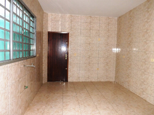 ALUGA-SE SOBRADO JD. ALVORADA PROX. COPEL