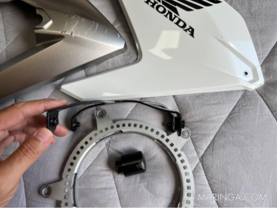 Vendo peças originais seminovas da moto Honda NC750X DCT 21/22, cor branca