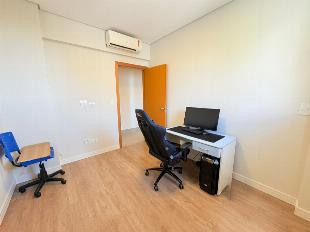 Cobertura Duplex Preço Baixo em Maringá com 3 Quartos sendo 1 Suíte - 03 Vagas paralelas - Condomínio com área de lazer completa