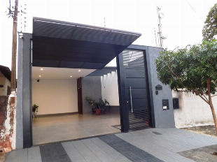 VENDE-SE BELA CASA TODA MOBILIADA. JD ALVORADA PROX. PRAÇA FARROUPILHA