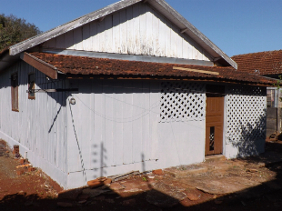 ALUGA-SE CASA ZONA 07 PRÓX. SANEPAR