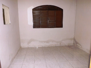 ALAUGA-SE CASA VILA MORANGUEIRA EM FRENTE AO COLÉGIO FARIA PIOLI