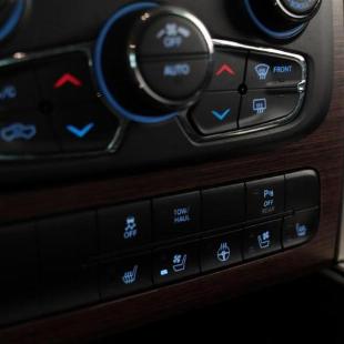 RAM 1500 CLASSIC LARAMIE 5.7 CD V8 4X4 AUT. 2022