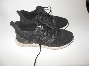 Tênis Adidas Preto n. 38