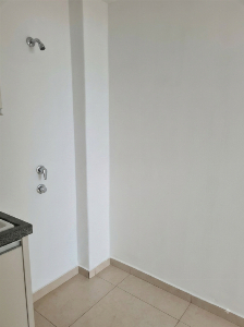 Aluga-se Kitnet Semi-Mobiliada com Cooktop na Av. Tuiuti - Direto c/ Proprietário
