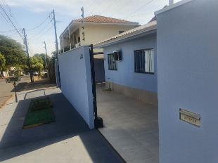 Casa com Piscina Jd. Tuiuiú R$ 420.000