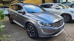 VOLVO XC60 D5 MOMENTUM 2017