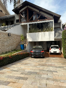 Excelente Casa em Condomínio a Venda - Condomínio Delta Ville II