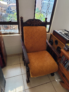 Sofá rústico lindo