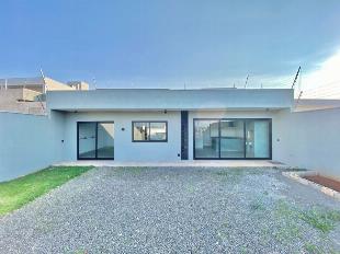 BELÍSSIMA CASA NO BOM JARDIM