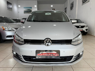 Volkswagen Fox Highline 1.6 Flex (Baixo Km)