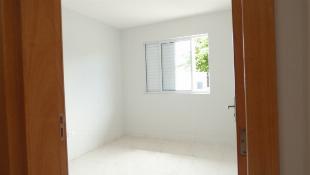 VENDO LINDA CASA NOVA C/ QUINTAL TODA EM CONCRETO E CHURRASQUEIRA, ACABAMENTO DE PRIMEIRA – QUASE NO CENTRO, UMA QUADRA DA RUA PRINCIPAL DA CIDADE
