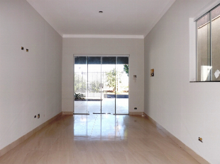 VENDE-SE CASA NOVA JD ORIENTAL