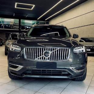 VOLVO XC90 T8 MOMENTUM 2021