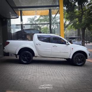 MITSUBISHI L200 TRITON 2.4 HLS 2015