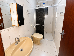 CASA À VENDA OU LOCAÇÃO | 3 QUARTOS SENDO 1 SUÍTE | JARDIM HIGIENÓPOLIS – MARINGÁ