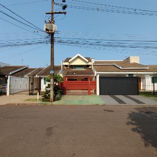 Linda Casa assobradada