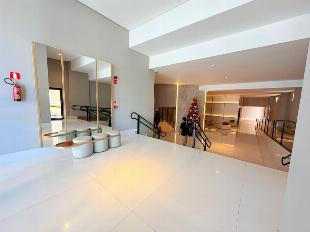 Cobertura Duplex Preço Baixo em Maringá com 3 Quartos sendo 1 Suíte - 03 Vagas paralelas - Condomínio com área de lazer completa