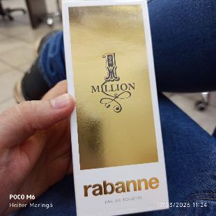 Perfumes masculino e feminino