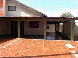 VENDE-SE CASA CONJ. HAB. INOCENCIO VILA NOVA JUNIOR. (BORBA GATO).