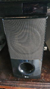 HOME THEATER  LG