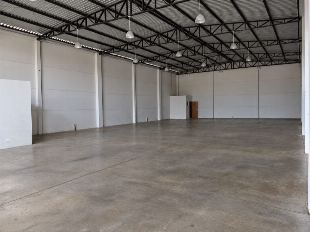Galpão Comercial Amplo para Locação na Zona 06 – 470 m² Construídos e Excelente Estrutura