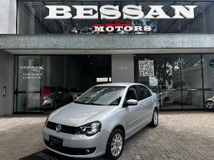 VW Polo Sedan 1.6 MI total flex 8v 4p