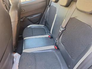 Kwid Intense 21/22 - Preto