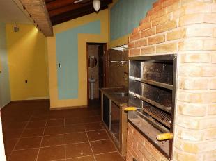 ALUGA-SE BELA CASA VILA MORANGUEIRA PROX. SANEPAR
