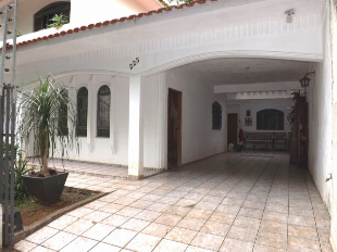VENDE-SE BELO SOBRADO SEMI MOBILIADO AREA CENTRAL PRÓX. SHOOPING AVENIDA CENTER