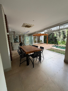 Sobrado condomínio Azaleia Park