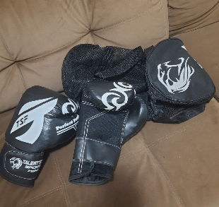 Imagem do anuncio Luvas Boxe