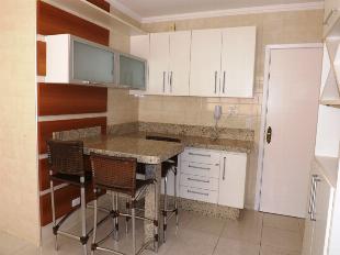 VENDE-SE LINDO APTO ED. SANT LOUIS ZONA 07