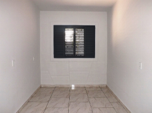 ALUGA-SE CASA JD. ORIENTAL PRÓX. AV. SÃO JUDAS TADEU