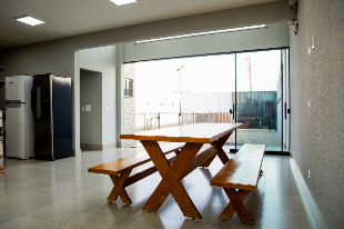 Alugo imóvel direto com o Proprietário (Só tem um Quarto no imóvel)