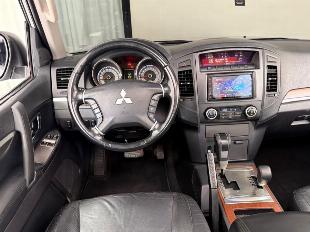 Mitsubishi Full 3D 3.8 V6 Aut. 4x4 Sem Retoque
