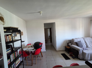 Apartamento com móveis planejados pertinho da Avenida Pedro Taques!