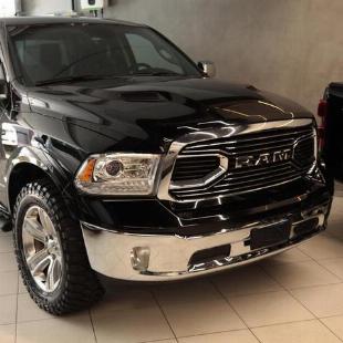 RAM 1500 CLASSIC LARAMIE 5.7 CD V8 4X4 AUT. 2022