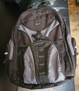 Mochila Targus para notebooks 15.6', cor preto & cinza.