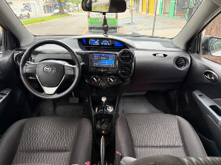 TOYOTA ETIOS SEDAN X 1.5 AUTOMÁTICO