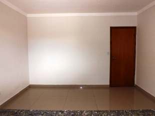 ALUGA-SE CASA LOTEAMENTO VILA VERDE IGUARAÇU-PR