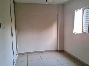 VENDE-SE APTO ED. STUDIO PARANAGUA. ZONA 07 PRÓX. U.E.M