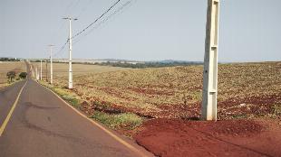 Sítio IVATUBA - PR. Sítio com 3 alqueires, com asfalto na frente do sítio. Ótima localização.