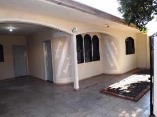 ALUGA-SE CASA JD NOVO OASIS PRÓX. AV. GUAIAPÓ