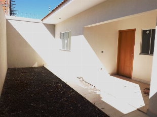 VENDE-SE CASA NOVA JD ORIENTAL