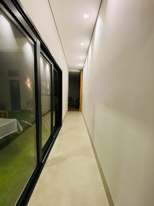 VENDE-SE BELA CASA TODA MOBILIADA. JD ALVORADA PROX. PRAÇA FARROUPILHA