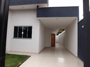 VENDE-SE CASA JD EBENEZER EM MARINGÁ